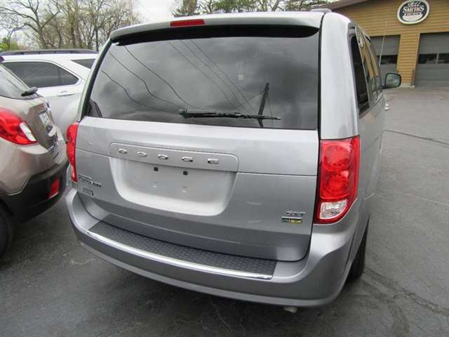 2016 Dodge Grand Caravan SXT Plus 4dr Mini-Van